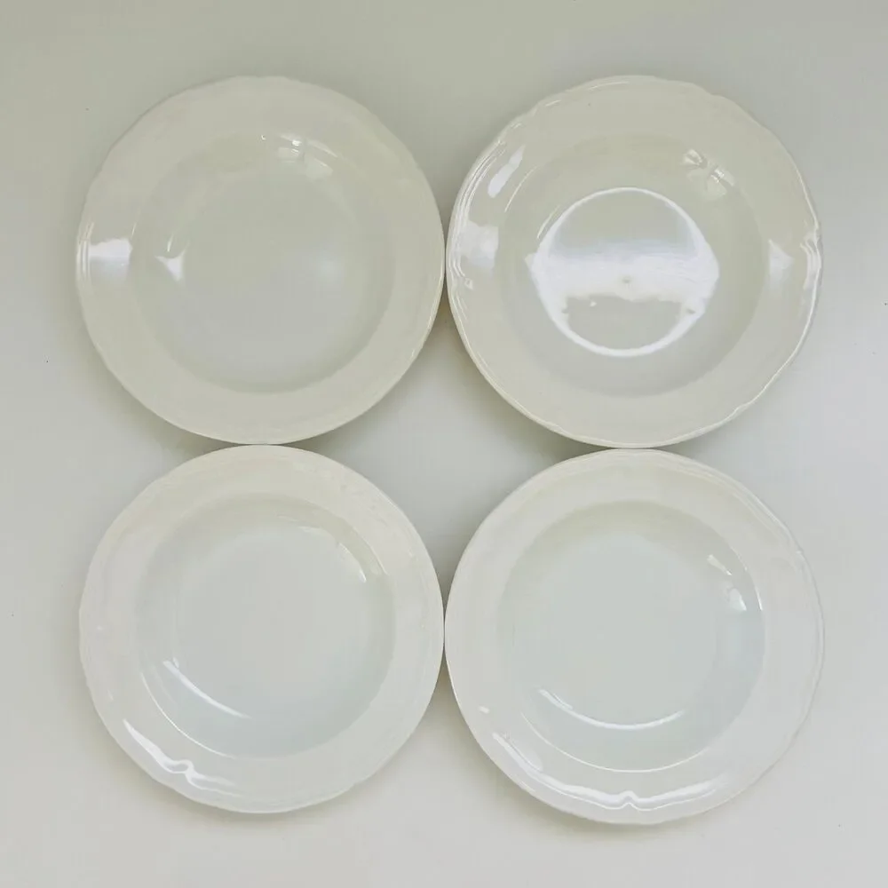 QUADRIFOGLIO Ceramic Raised Edges Decorative Rim Soup Pasta Bowl, Set of 4